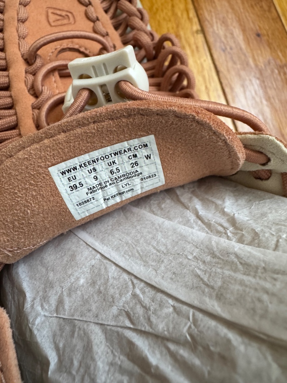 Women's UNEEK Sneaker Sandal - Picture 3 of 8